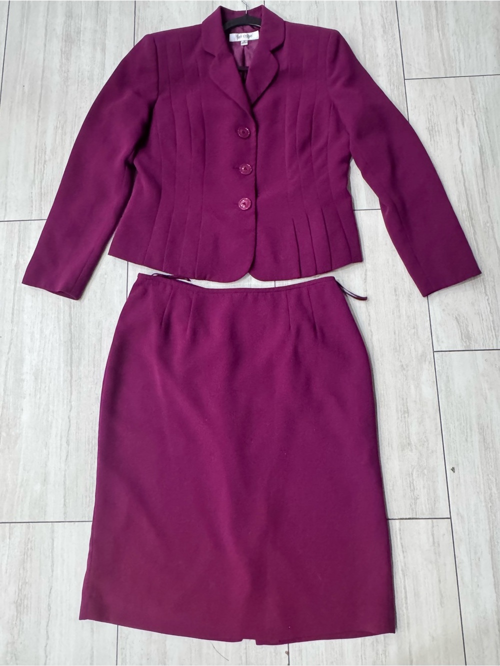 Suit Studio Wine Berry Two-Piece Pencil Skirt Set